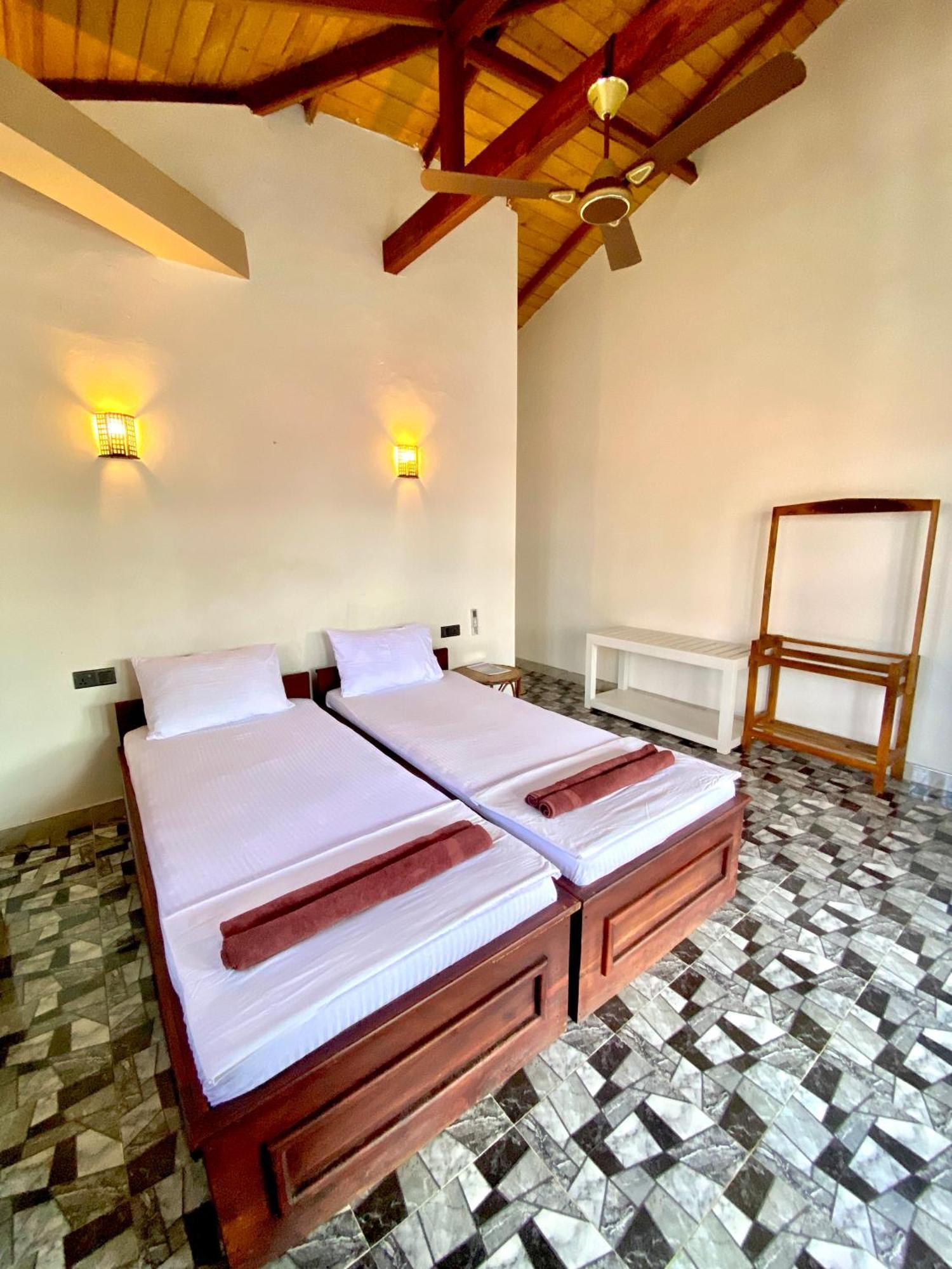 Beach Bliss Arugambay Arugam Bay Exterior photo